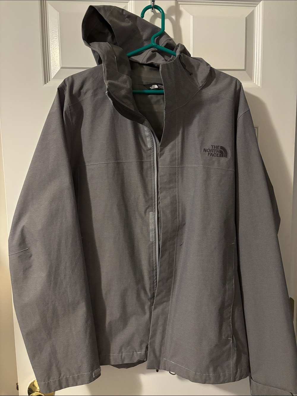 The North Face Men's Hooded Gray Raincoat